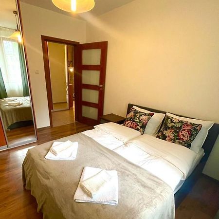 Apartamenty Na Ogrodowa Варшава Экстерьер фото